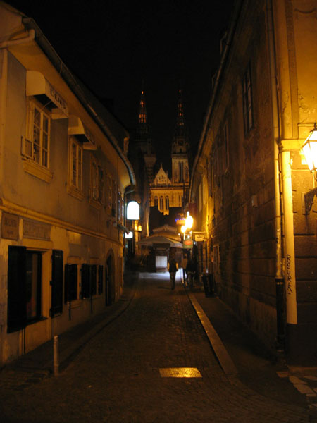 Skali Nska street towards cathedral